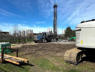 construction at chelsea gardens, showing tracker